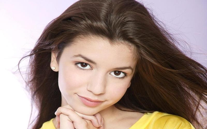 Masiela Lusha