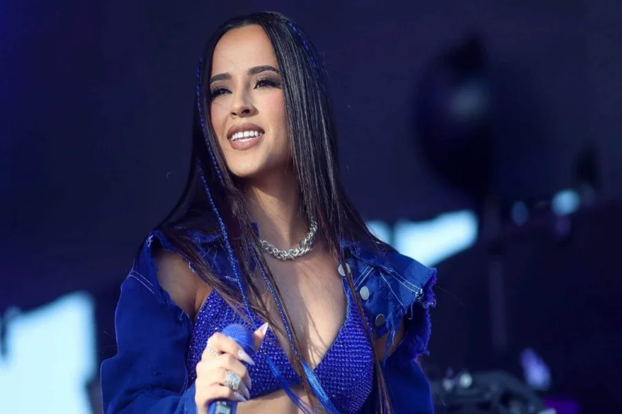 Becky G measurements