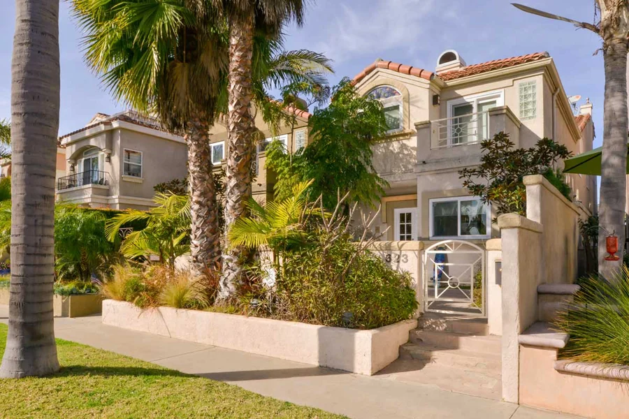 Huntington Beach Recovery Center